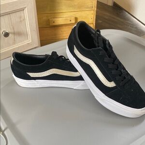 nwot suede Black and gold stripe Sneakers. VANS soft. Worn out of store